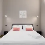 Q71 Timeless Aparthotel 4*
