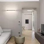 Q71 Timeless Aparthotel
