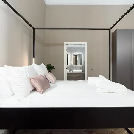 Aparthotel Q71 Timeless 4*