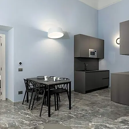 Q71 Timeless Aparthotel 4*
