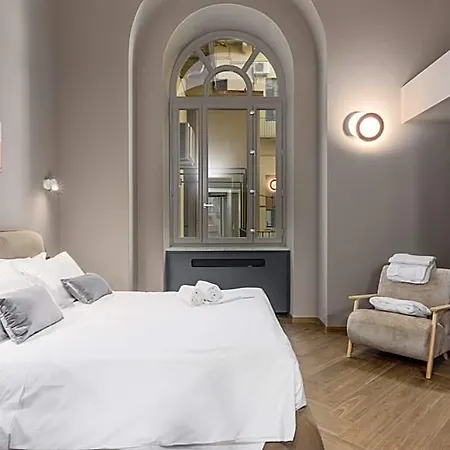 Q71 Timeless Aparthotel 4*
