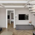 Q71 Timeless Aparthotel