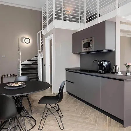 Q71 Timeless 4* Турин